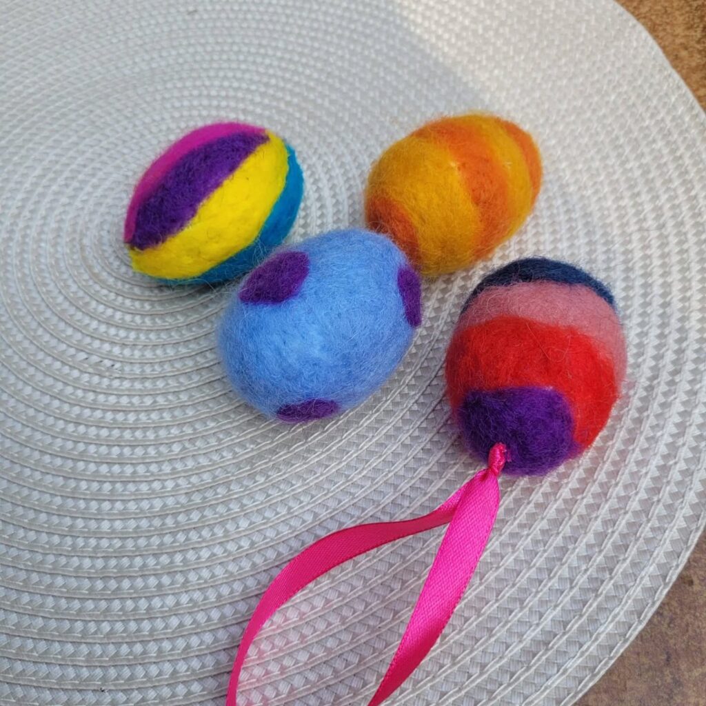 Instagram post from offene_jugendwerkstatt_ka. This post is in position 5.